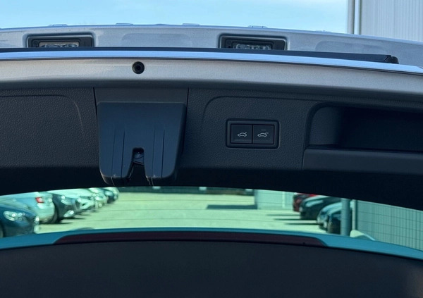 Volkswagen Passat cena 159999 przebieg: 45518, rok produkcji 2020 z Sieniawa małe 596